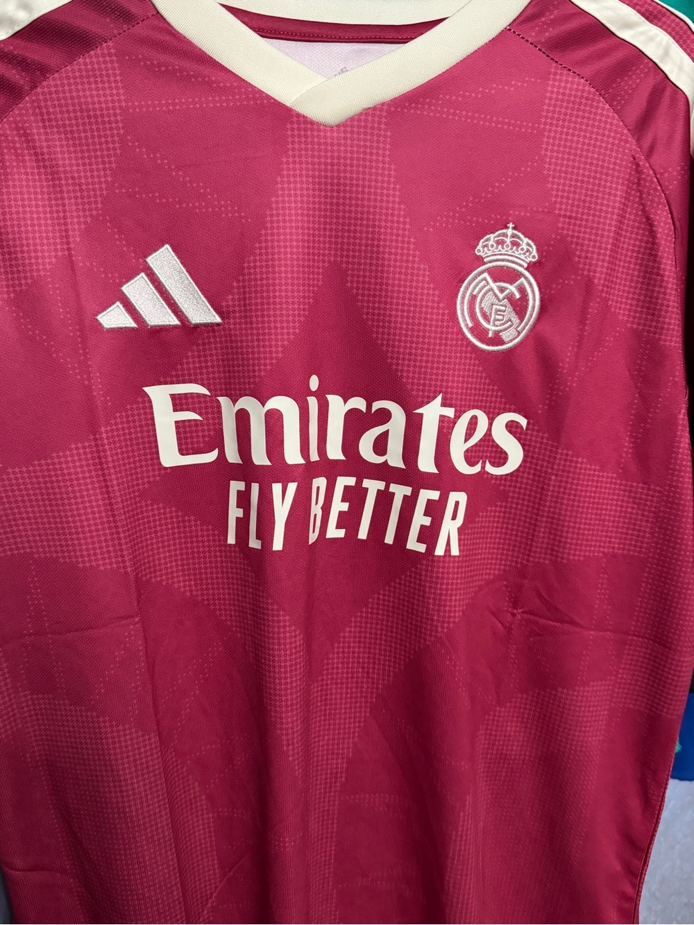 Real Madrid third 26/27